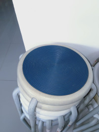 Image of kursi bulat biru