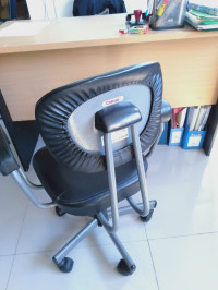 Image of Kursi Kantor dengan sandaran