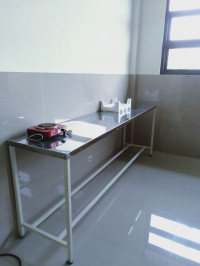 Image of Meja Stainlish