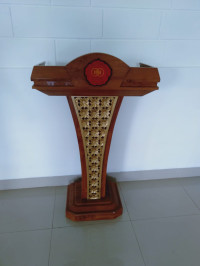 Image of Mimbar Kayu Berlogo STIKes
